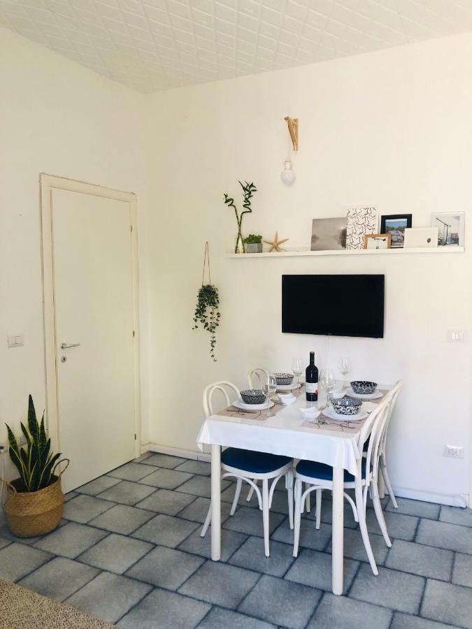 Appartamento Laura A 2 Passi Dal Mare Rimini Luaran gambar